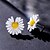 preiswerte Modische Ohrringe-saunterway weiße Gänseblümchen Blume Ohrstecker Sterlingsilber Nadel Gänseblümchen Blume Ohrringe Ohrstecker hypoallergene Mode Sonnenblumenschmuck Geschenk für Frauen Mädchen