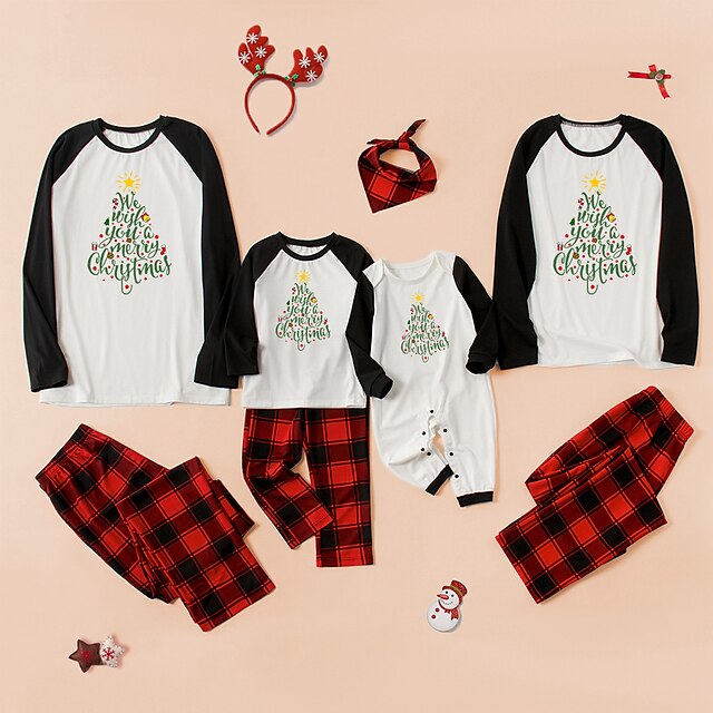  Christmas Pajamas Family Look Christmas Gifts Plaid Christmas Tree Letter Patchwork Black Red Long Sleeve Adorable Matching Outfits / Fall / Print