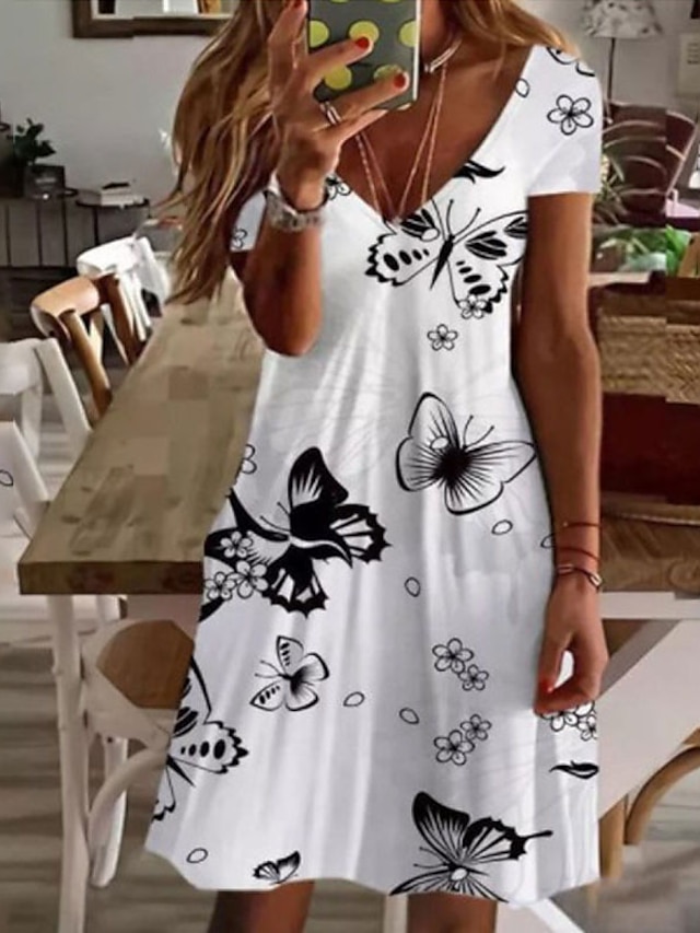  Women's V-Neck A-Line Animal Print Dress