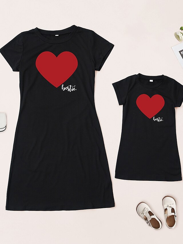  Mommy and Me Valentines Dresses Causal Heart Peace Letter Print Black Knee-length Short Sleeve Daily Matching Outfits / Summer / Sweet