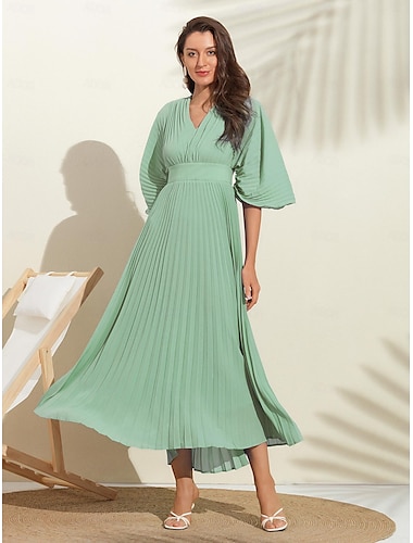 Pleated Solid V Neck Maxi Dress