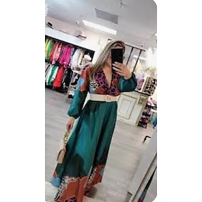 sateng dyreprint maxi kjole (belte inkludert) sateng dyreprint maxi kjole (belte inkludert)