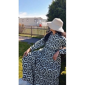 maxi abito da resort con stampa geometrica maxi abito da resort con stampa geometrica